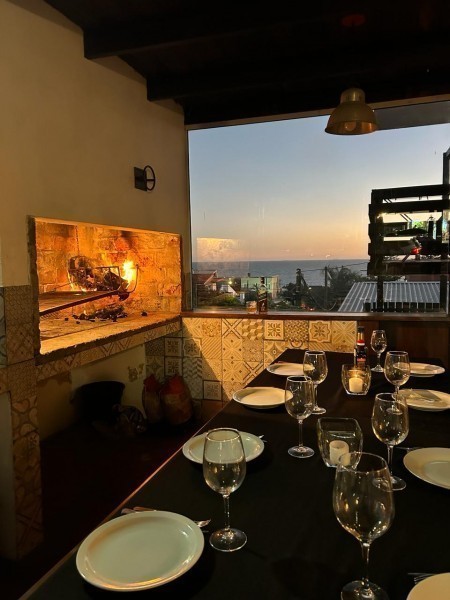 Departamento en alquiler con excelente ubicación sobre La Barra.